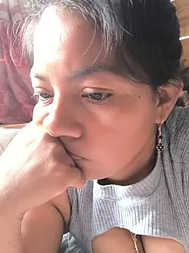 Watch Tamaraxxx_hot live on EroticFlix - High definition streams