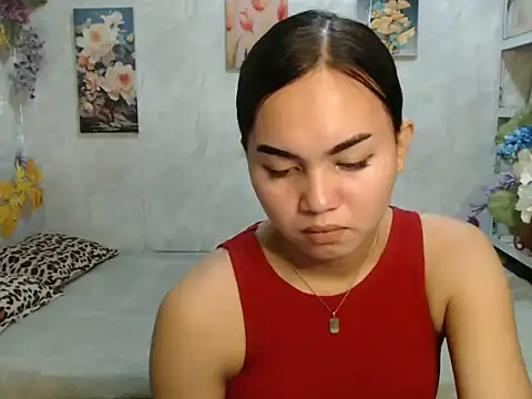 ur_asiankat webcam