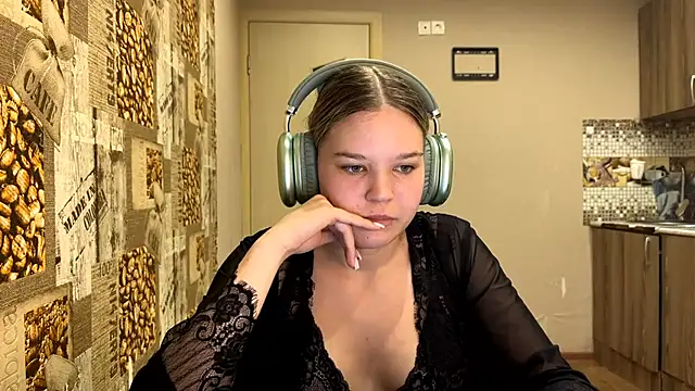 Watch HellyRay live on EroticFlix - High definition streams