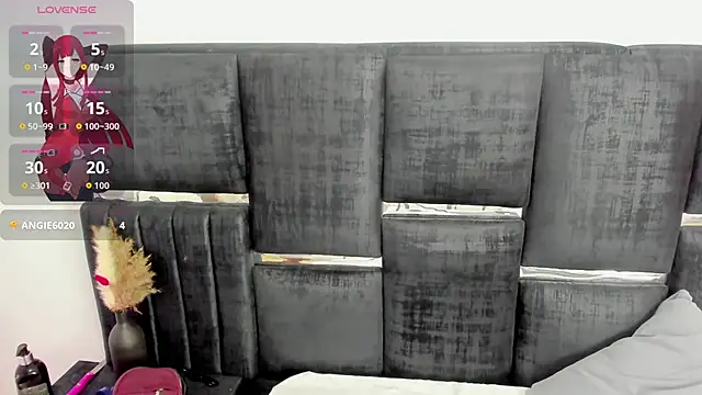 Eladyrous28 webcam
