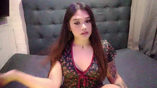 Ur_WifeyMarie webcam