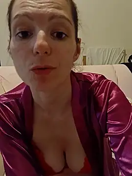 Watch labellerose live on EroticFlix - High definition streams