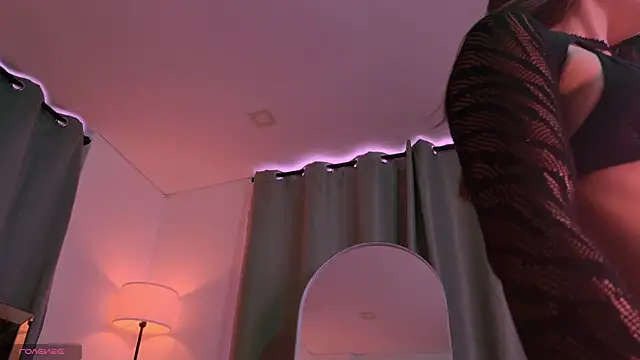 Bella_Clark2