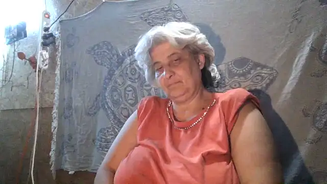 ExquisiteMature webcam