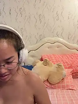 Ponthip webcam