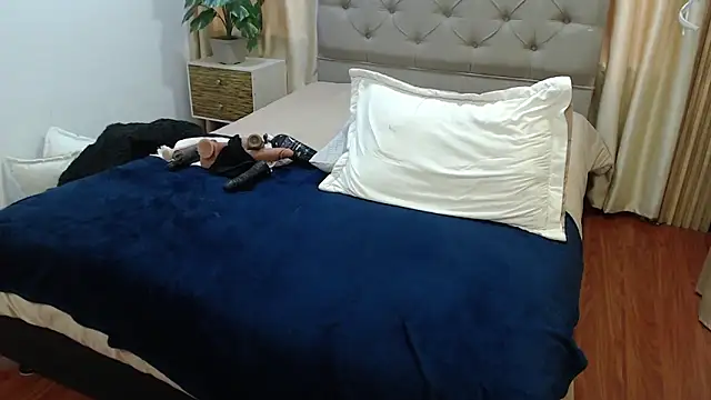 sasi_luna webcam