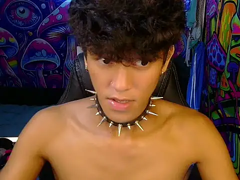 hugekenbigcock (M young) - CUM WITH ME HERE