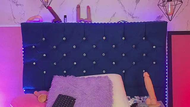 Dakotaa_Johnson