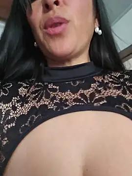 Watch JustSamantha_ live on EroticFlix - High definition streams