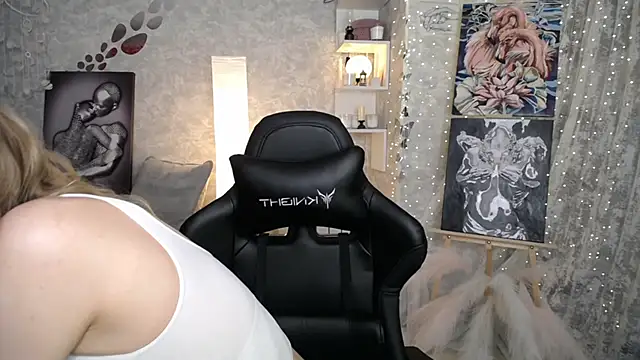 NickyAdamidi webcam