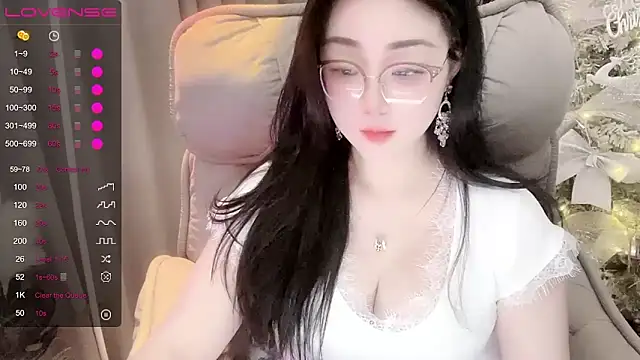 Monica-666888- webcam