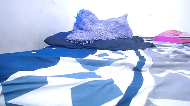 Naomy_Reiden webcam