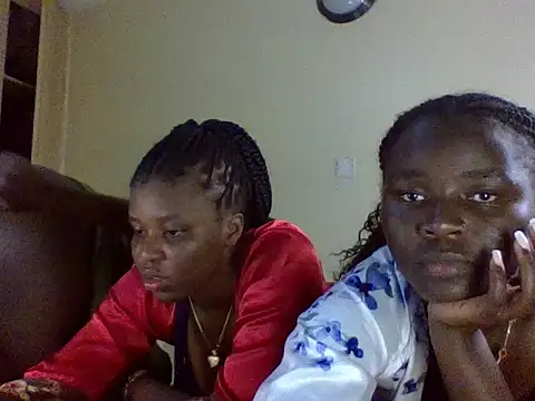 roziebeauty webcam