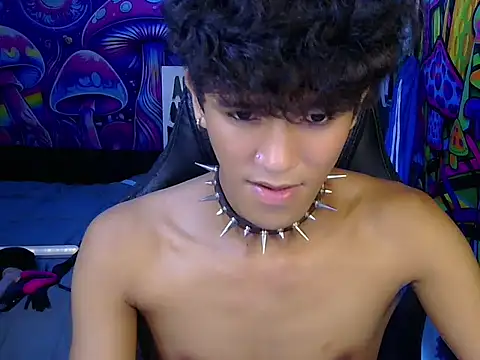 hugekenbigcock live cam on StripChat