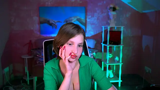 EllaHorton webcam