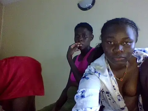 roziebeauty webcam