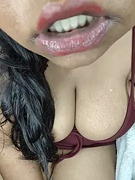 Curvy_Pooja webcam