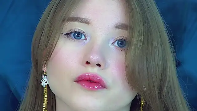 KeiraAsti webcam