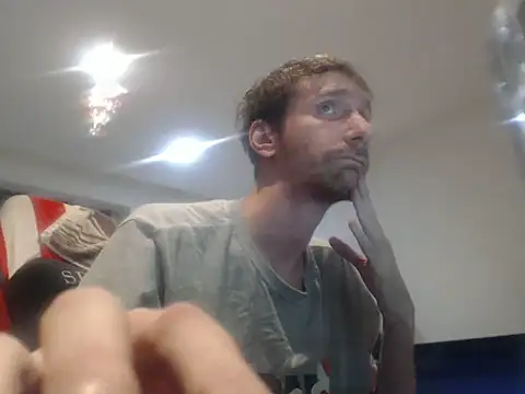 LoyalDoggie webcam