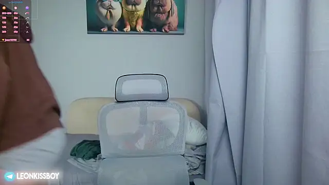LeonBoykisser webcam