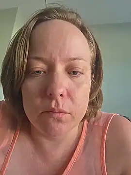 julimonroe webcam
