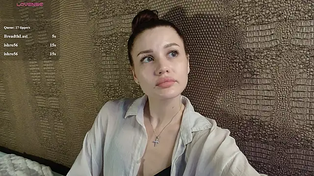 Aria_Mila webcam