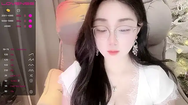 Monica-666888- webcam
