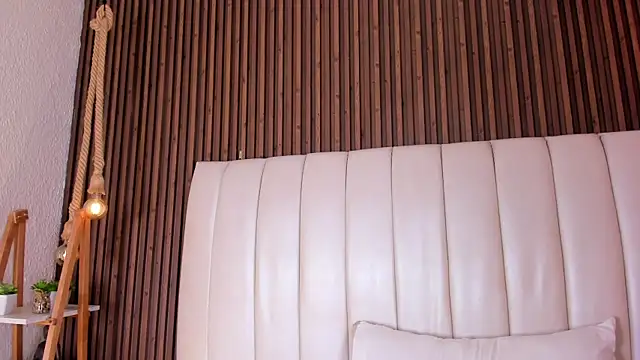 LucieMillerr webcam