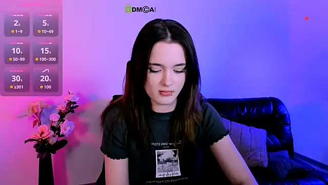 liana_kisses webcam