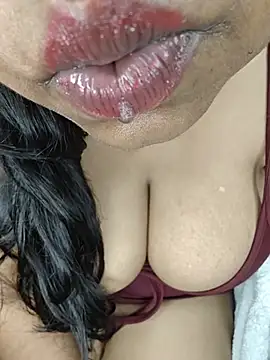 curvy_pooja (F young) - Ice on boobies 🧊🧊😈