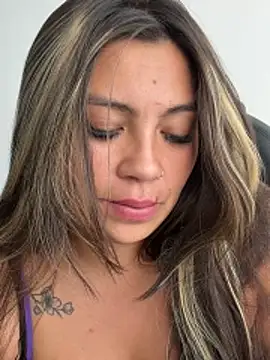 LIZ-06_ webcam