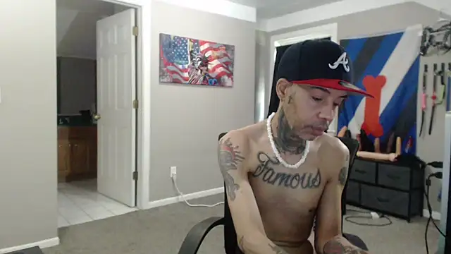 Michigan9000 live cam on StripChat