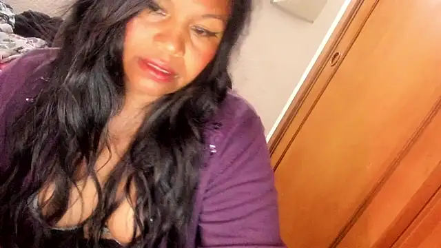 ebonycamelia webcam