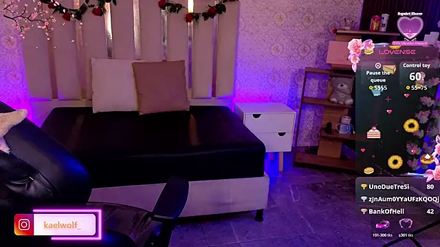 kaelwolf_tay webcam