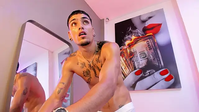 dennis_kinsey live cam on StripChat