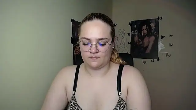 RinaRiii webcam