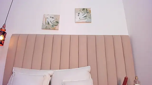 Mistt_Mia webcam