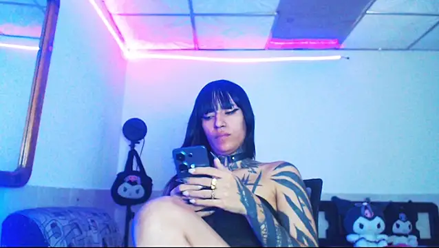 jazmin_wolf webcam
