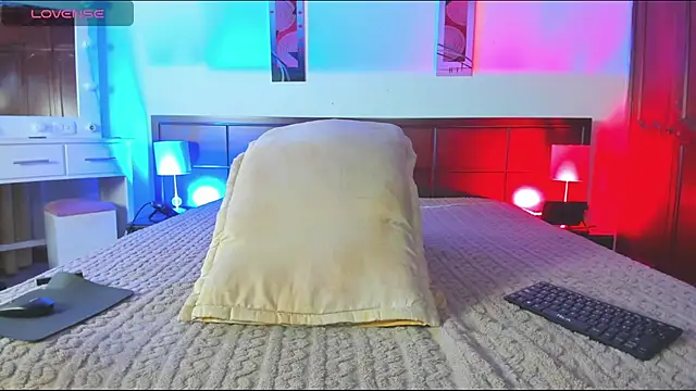 MiaMarin_hot webcam
