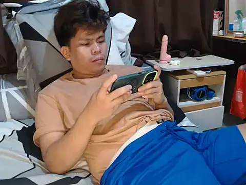 cumwhat_me (M young) - HELP ME CUM NOW!