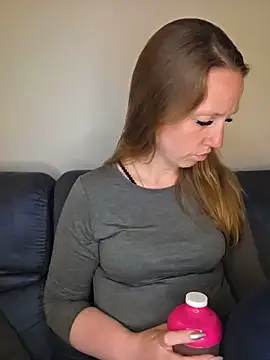 sweetgermanalina (F milf) - Go Doggy and Slap my Ass 10x 🔥