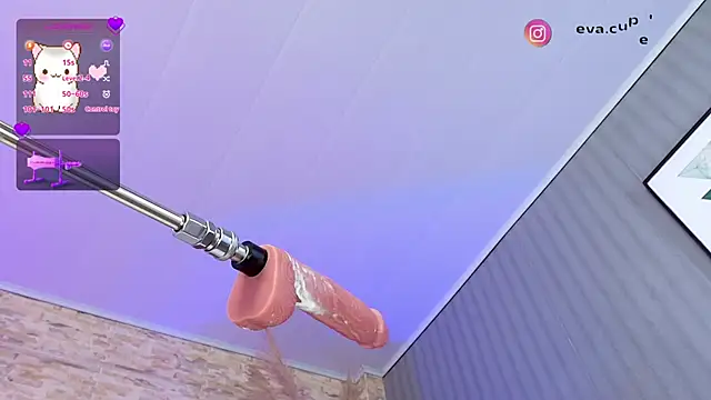 eva_cuper (F young) - finger in my ass