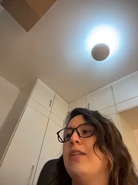 amooraaamoon webcam