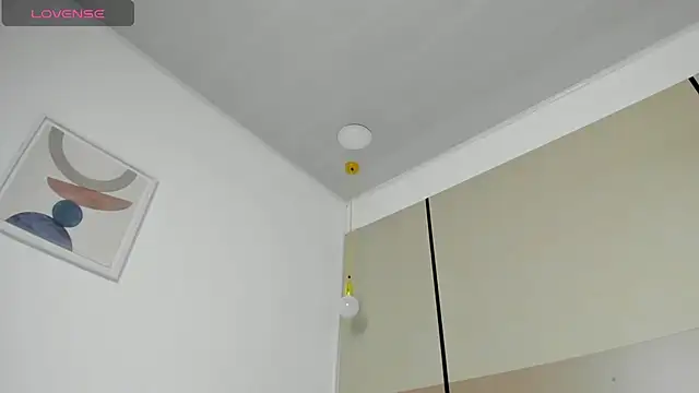 ayla13_ webcam