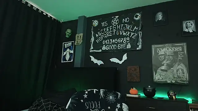 Goddess_Mortem webcam