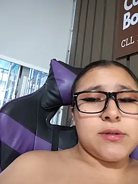 Cute_Penelope webcam