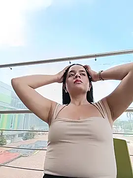 Julieth_hot-69 webcam