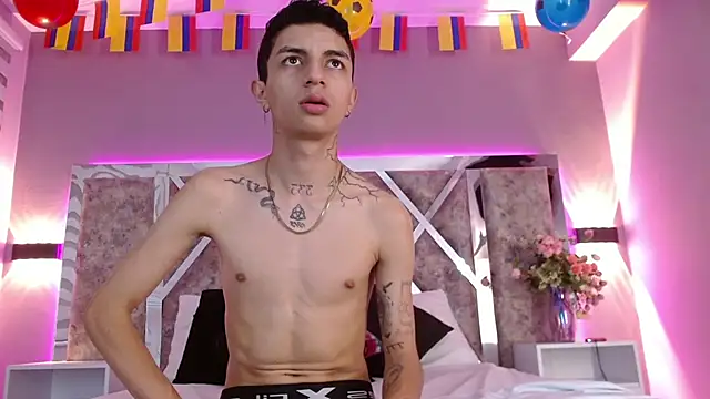 NickandAbby_ webcam