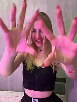 Elizabeth_Tay webcam