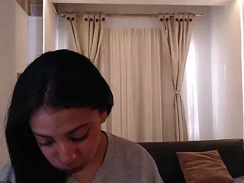 Watch Scarleet_miaa live on EroticFlix - High definition streams